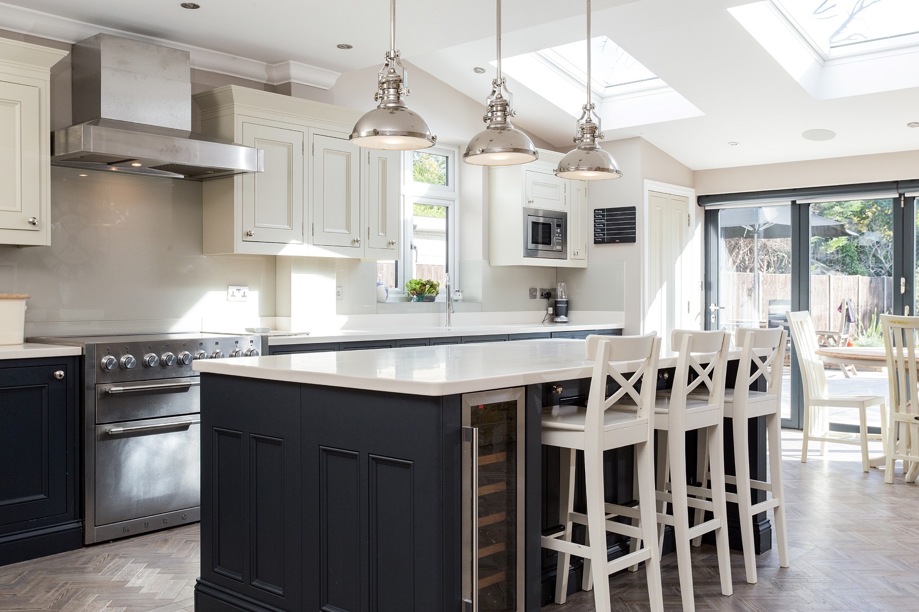 C&C kitchens Hertfordshire - Half Pencil & Scalloped in Charcoal & Almond