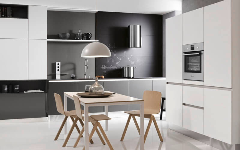 Nolte Kitchens | Glas Tec Satin Handleless Kitchen | German Kitchens