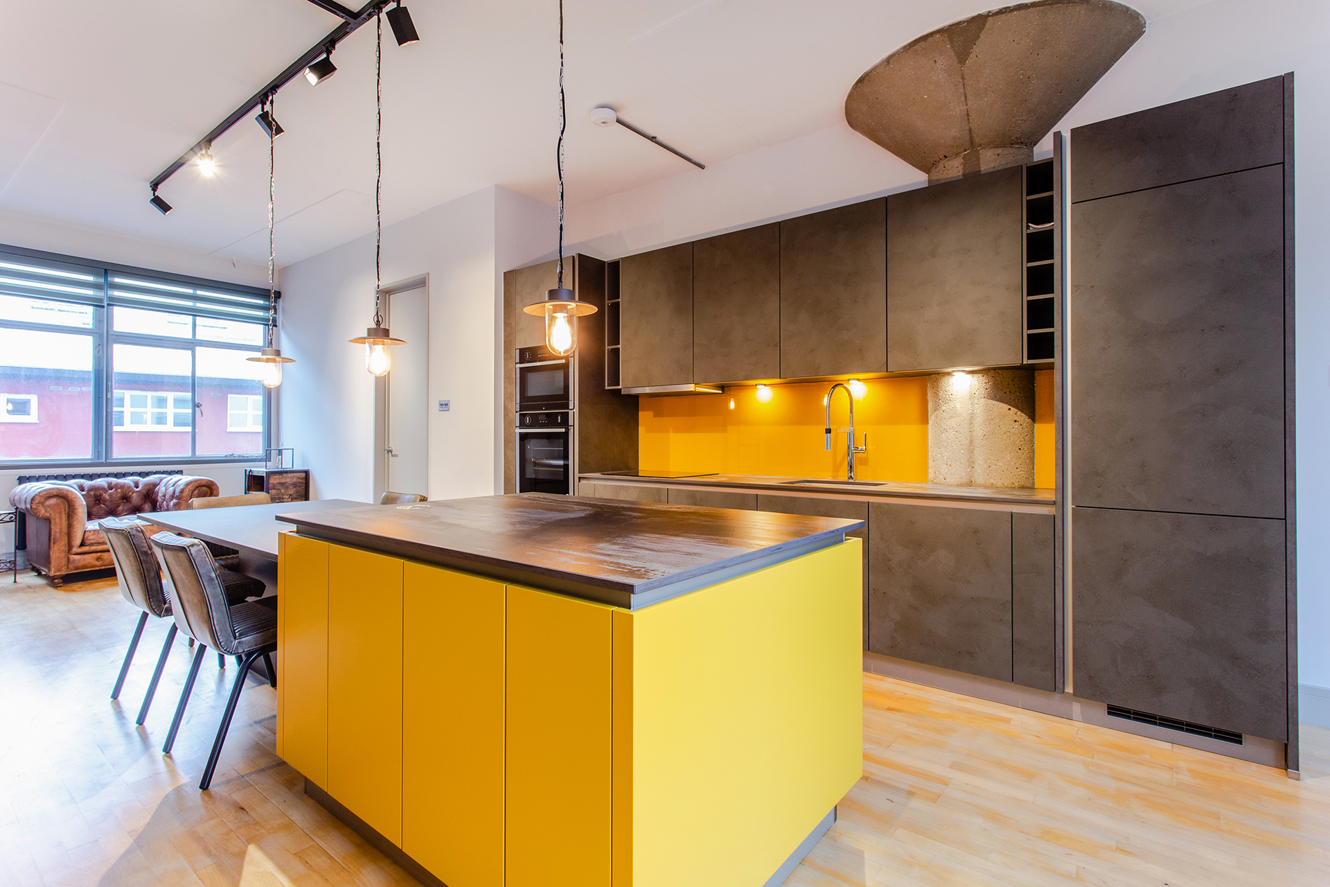 C&C kitchens Hertfordshire - Nolte Kitchens Polished Concrete and Curry