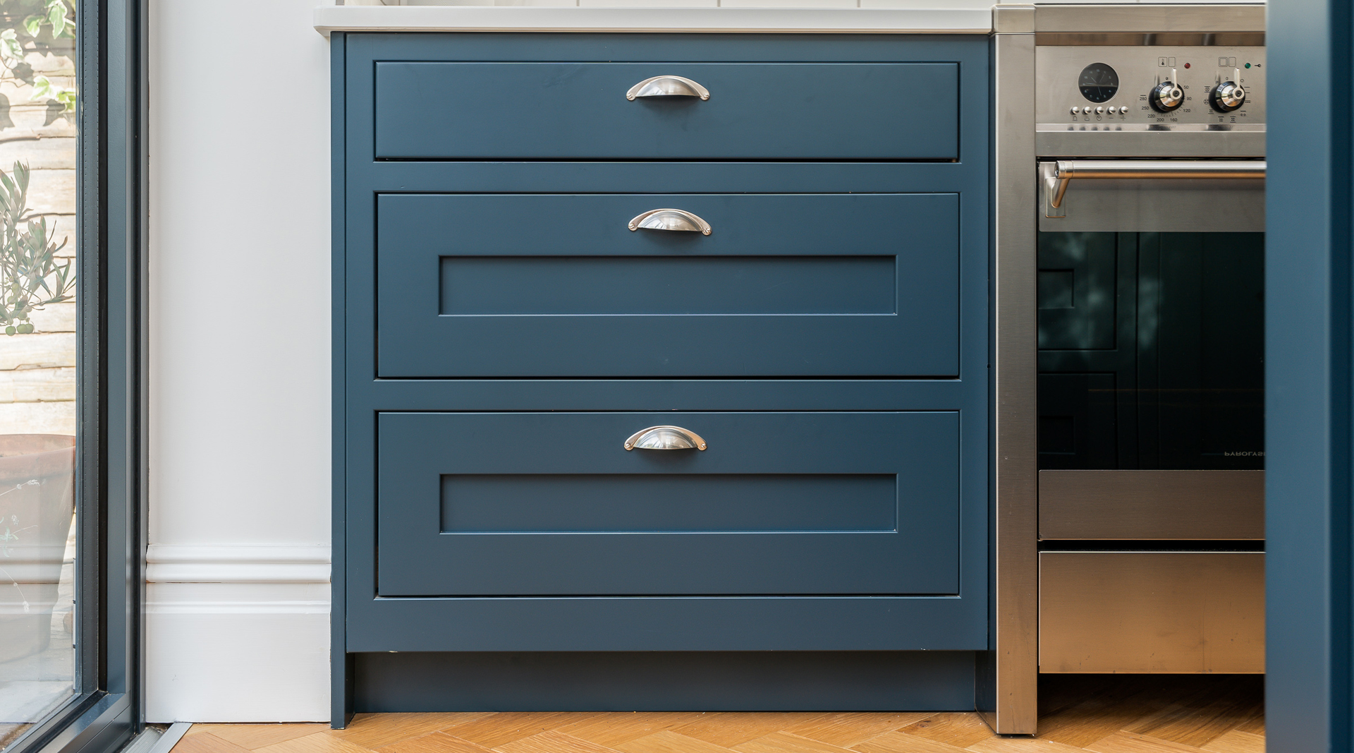 C&C kitchens Hertfordshire - 1909 Kitchens Shaker Hartforth Blue