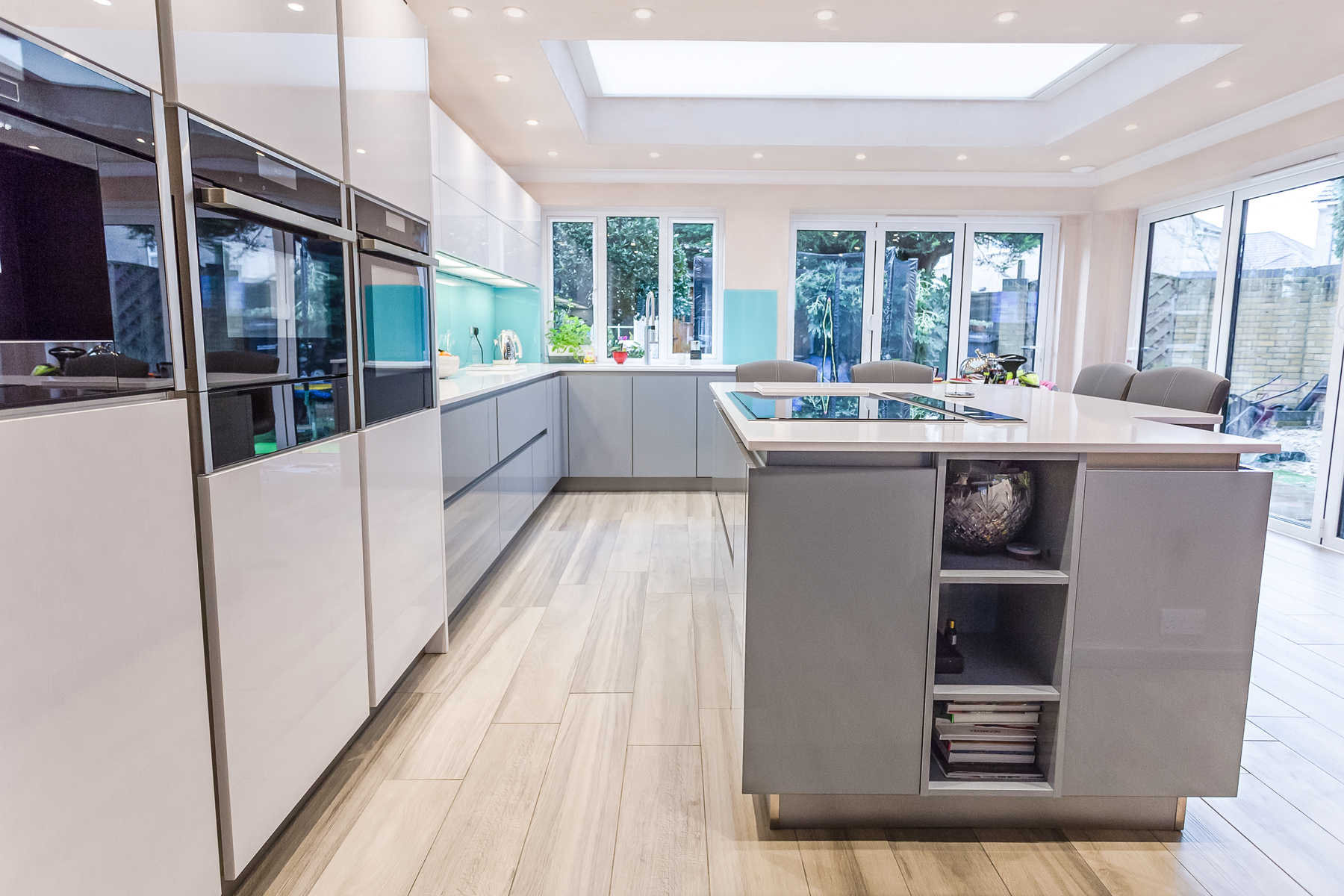 Nolte Kitchens Handleless Kitchen in Papyrus Grey