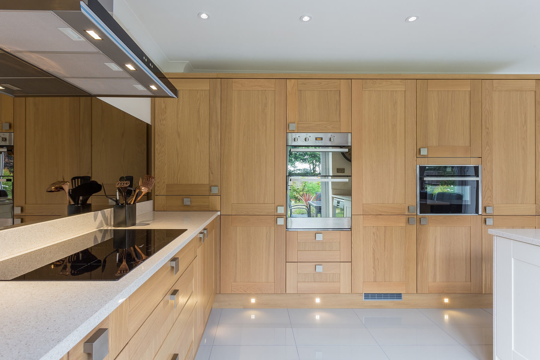 C&C kitchens Hertfordshire - Pendle Oak & Cream Shaker