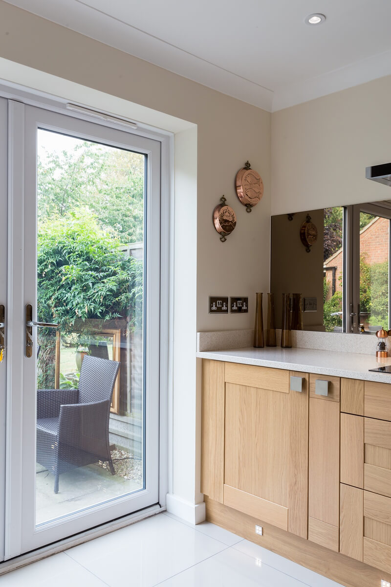 C&C kitchens Hertfordshire - Pendle Oak & Cream Shaker