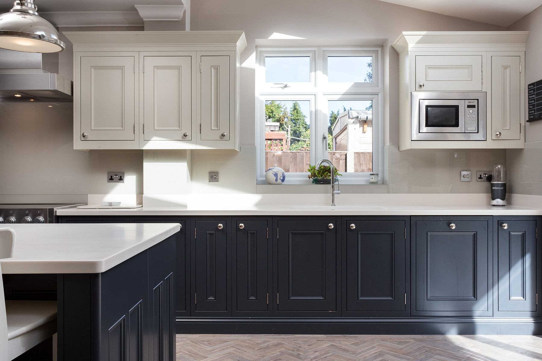 C&C kitchens Hertfordshire - Half Pencil & Scalloped in Charcoal & Almond