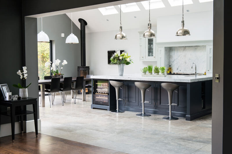 1909 Kitchens In frame kitchen in Charcoal Grey and Partridge Grey Pencil scalloped