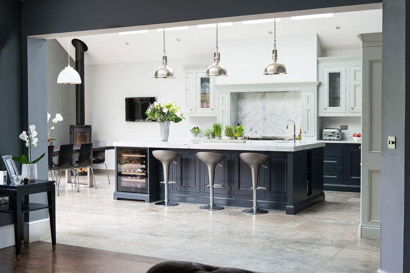 C&C kitchens Hertfordshire - Half pencil & scalloped in charcoal & partridge grey