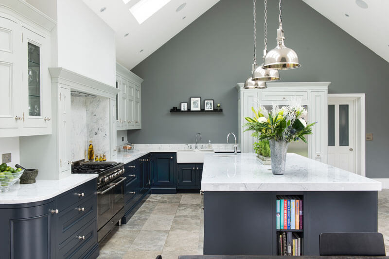 C&C kitchens Hertfordshire - Half pencil & scalloped in charcoal & partridge grey